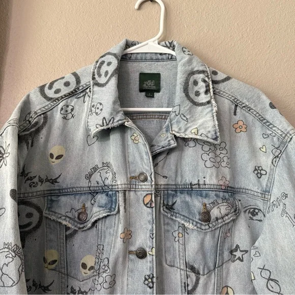 RB1 Wild fable distress denim graffiti jacket size small - Picture 2 of 10